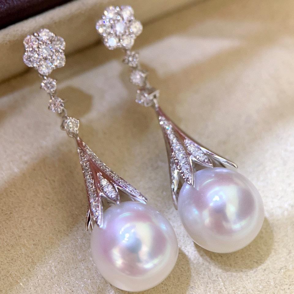 Zhuji natural pearl earrings wholesale 10-11mm round baby muscle translucent strong mirror luster almost flawless