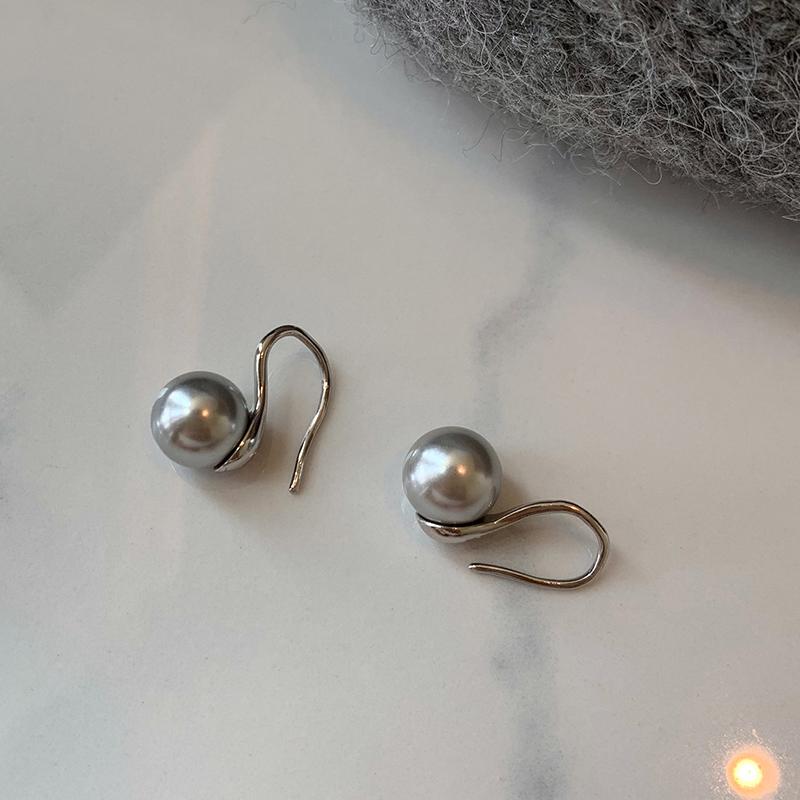 999 sterling silver, grey pearl stud earrings for women, high heels, earrings.