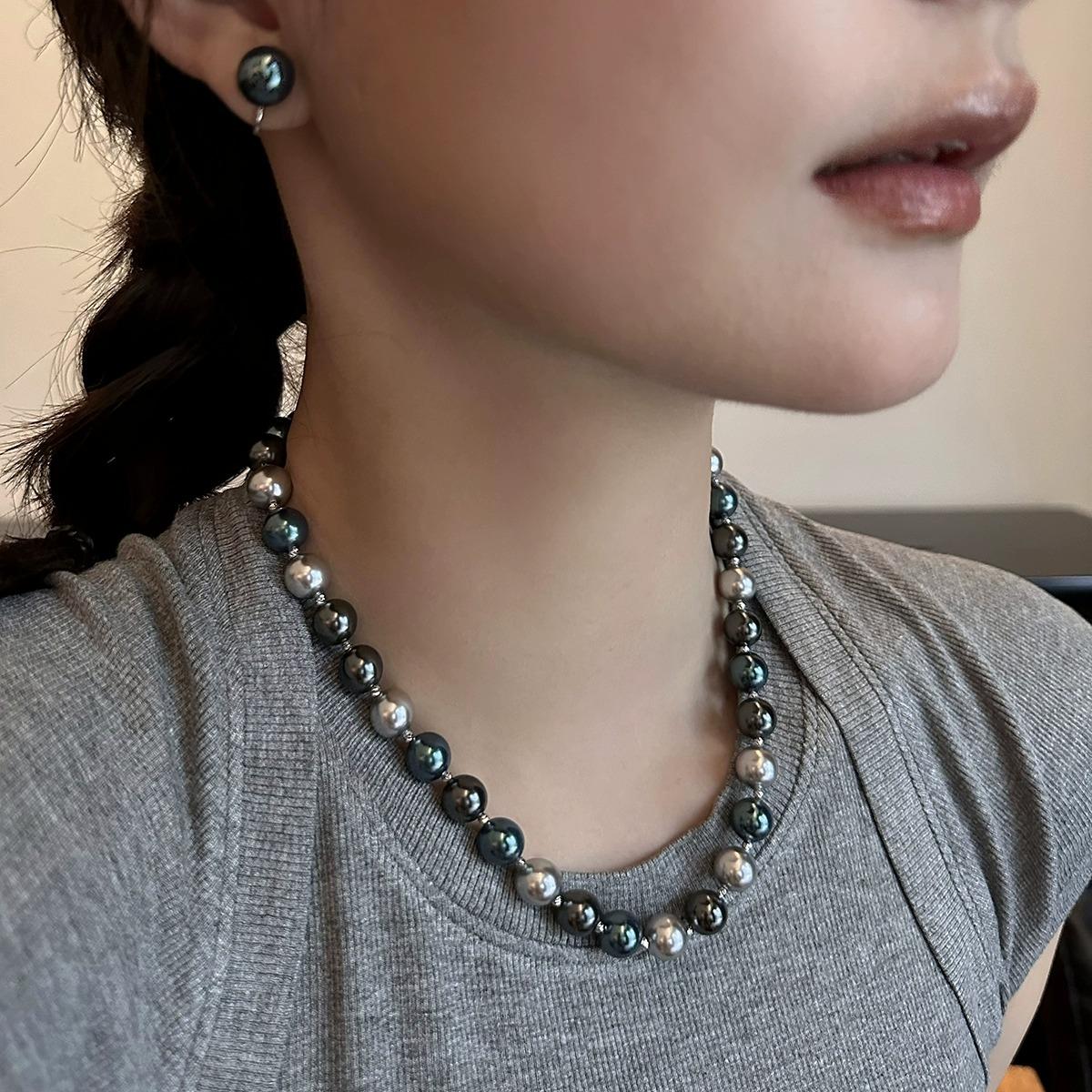 Tahitian black pearl necklace female, light luxury niche mixed color high-end neck chain