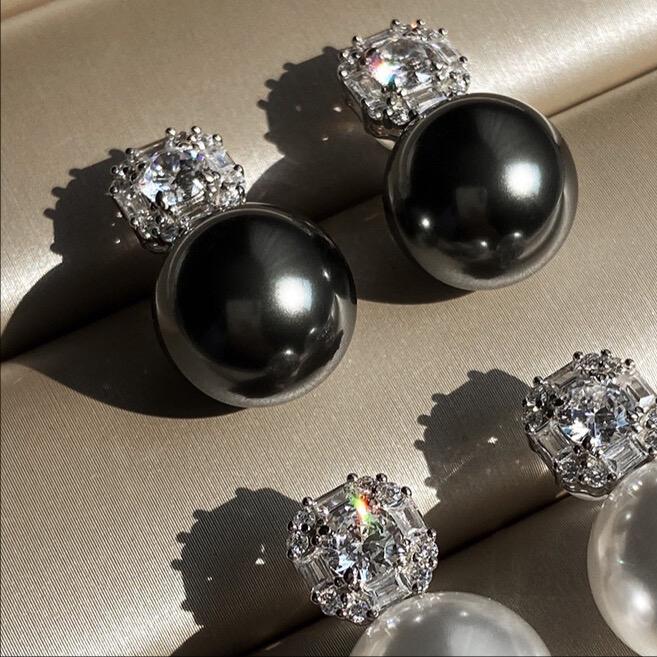 Small Sugar Cube Pearl Stud Earrings Premium Sense Silver Needle Super Flash Large Classic Earrings 12mm
