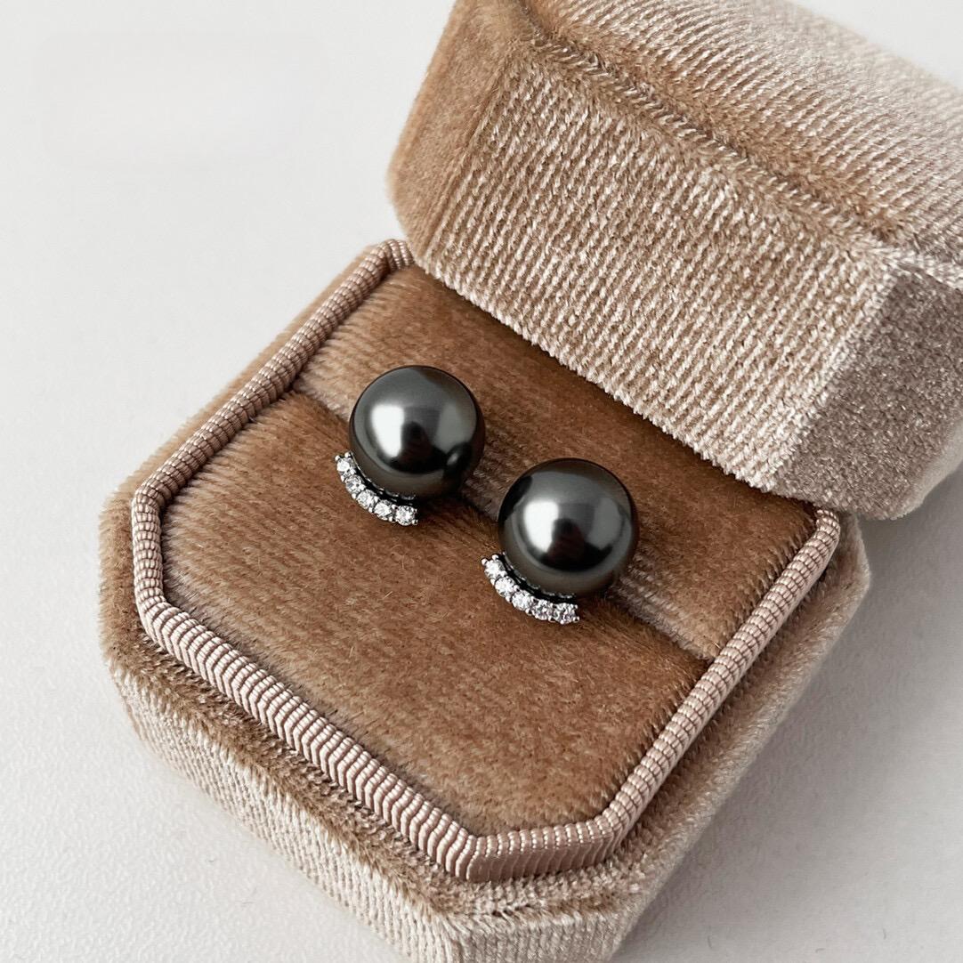 Pearl stud earrings niche high-end earrings 10mm