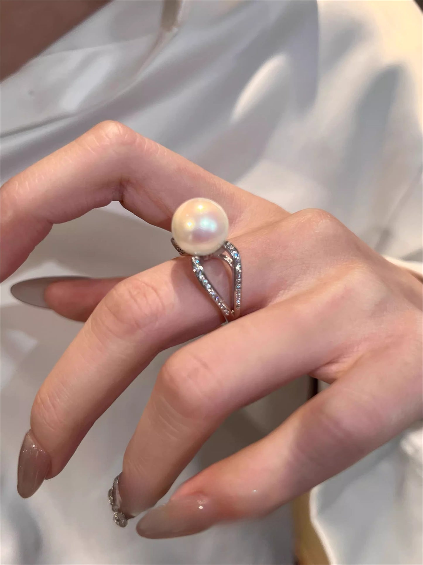 Luxury Style Version  Pearl & Zircon Open Ring – Women’s Adjustable High-End Diamond-Set Jewelry