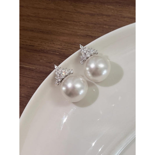 Snow Queen Pearl Stud Earrings 2025 New Trend | Affordable Luxury Niche Design | Premium Women Earrings