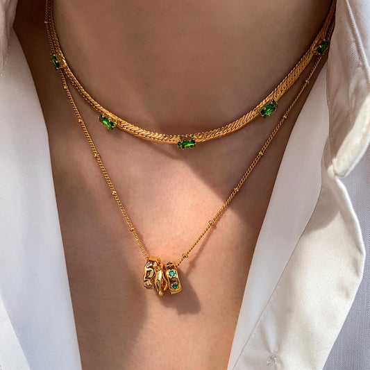 Emerald diamond small waist pendant necklace women's light luxury high sense unique 2025 new double-layer stacked collarbone chain
