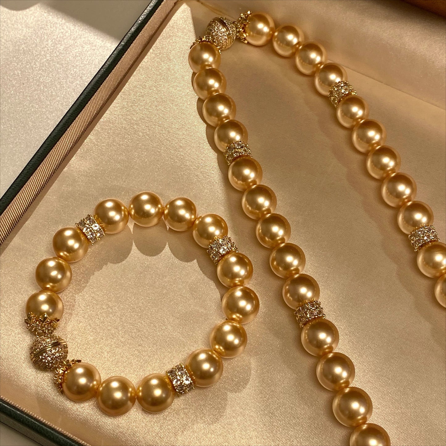 12mm Gold South Sea Pearl Bracelet - Luxury South Sea Pearls - Premium Collection