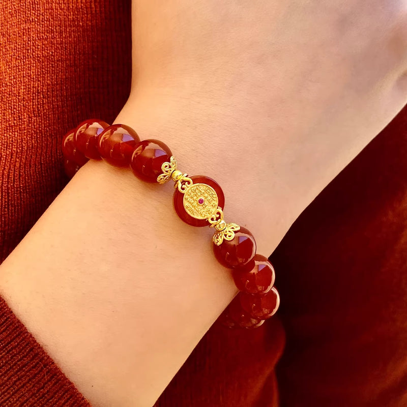 Crushed ice ice gold Trojan horse red agate beaded bracelet light luxury retro high-end sense natal year burgundy jewelry