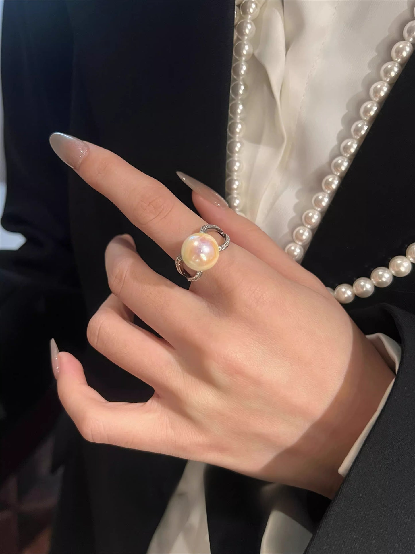Luxury Style Version  Pearl & Zircon Open Ring – Women’s Adjustable High-End Diamond-Set Jewelry