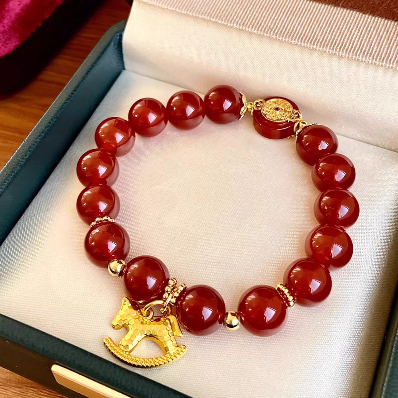 Crushed ice ice gold Trojan horse red agate beaded bracelet light luxury retro high-end sense natal year burgundy jewelry