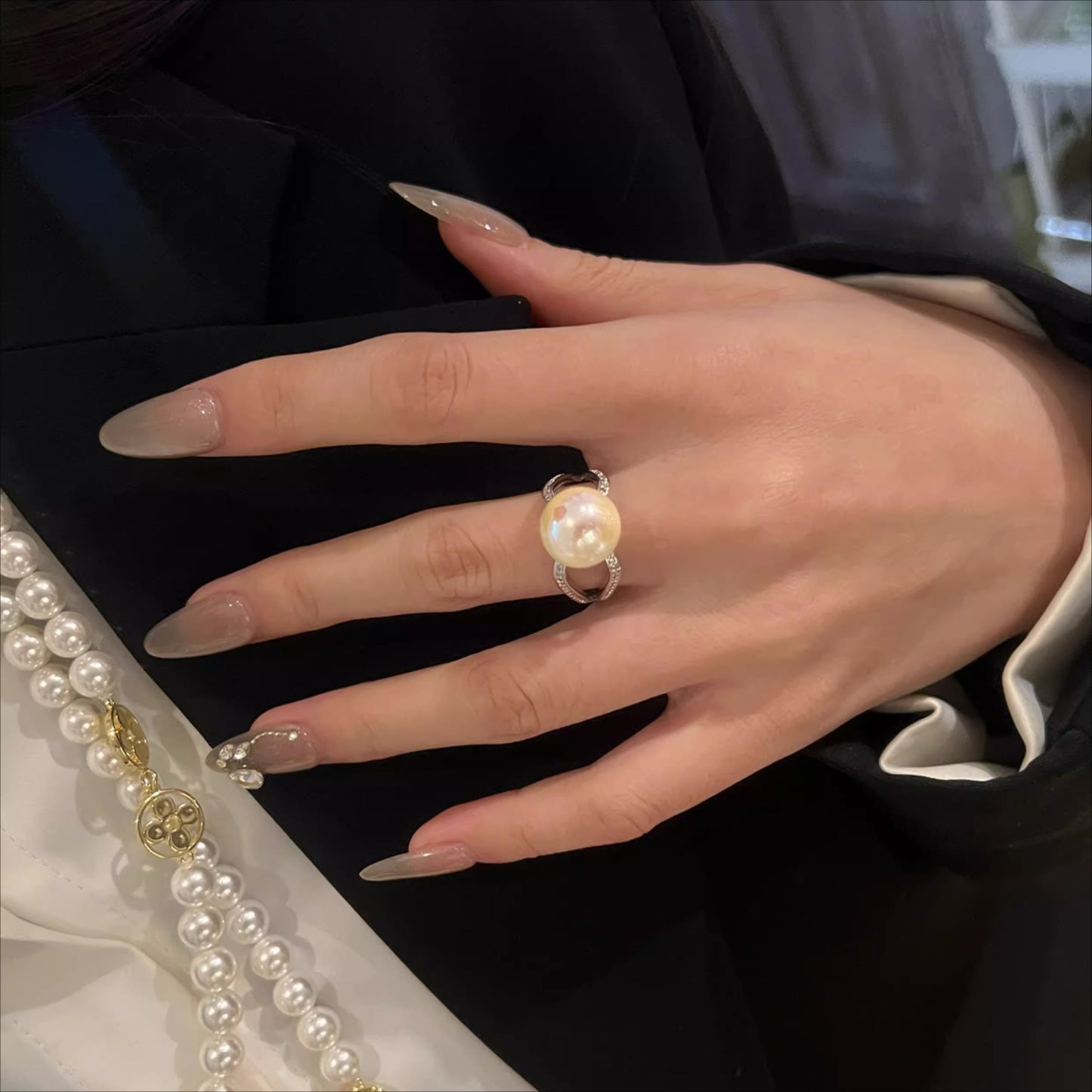 Luxury Style Version  Pearl & Zircon Open Ring – Women’s Adjustable High-End Diamond-Set Jewelry