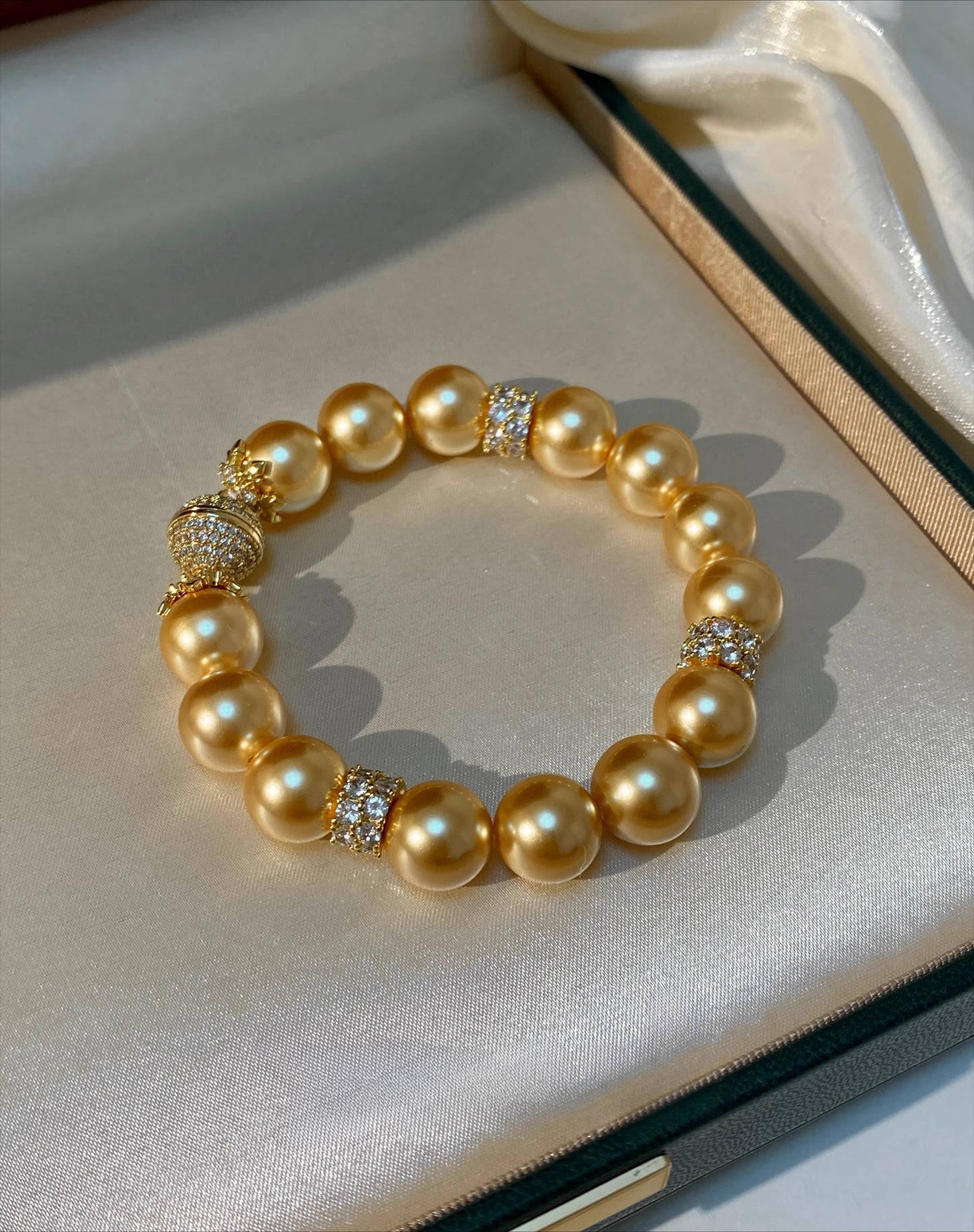 12mm Gold South Sea Pearl Bracelet - Luxury South Sea Pearls - Premium Collection