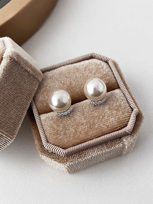 Simple Temperament Eyelash Pearl Stud Earrings | Milk White Pearl | Niche High-End Design | S925 Sterling Silver Earrings for Women