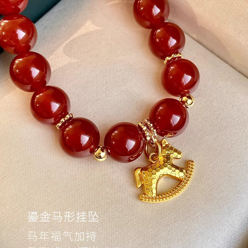 Crushed ice ice gold Trojan horse red agate beaded bracelet light luxury retro high-end sense natal year burgundy jewelry