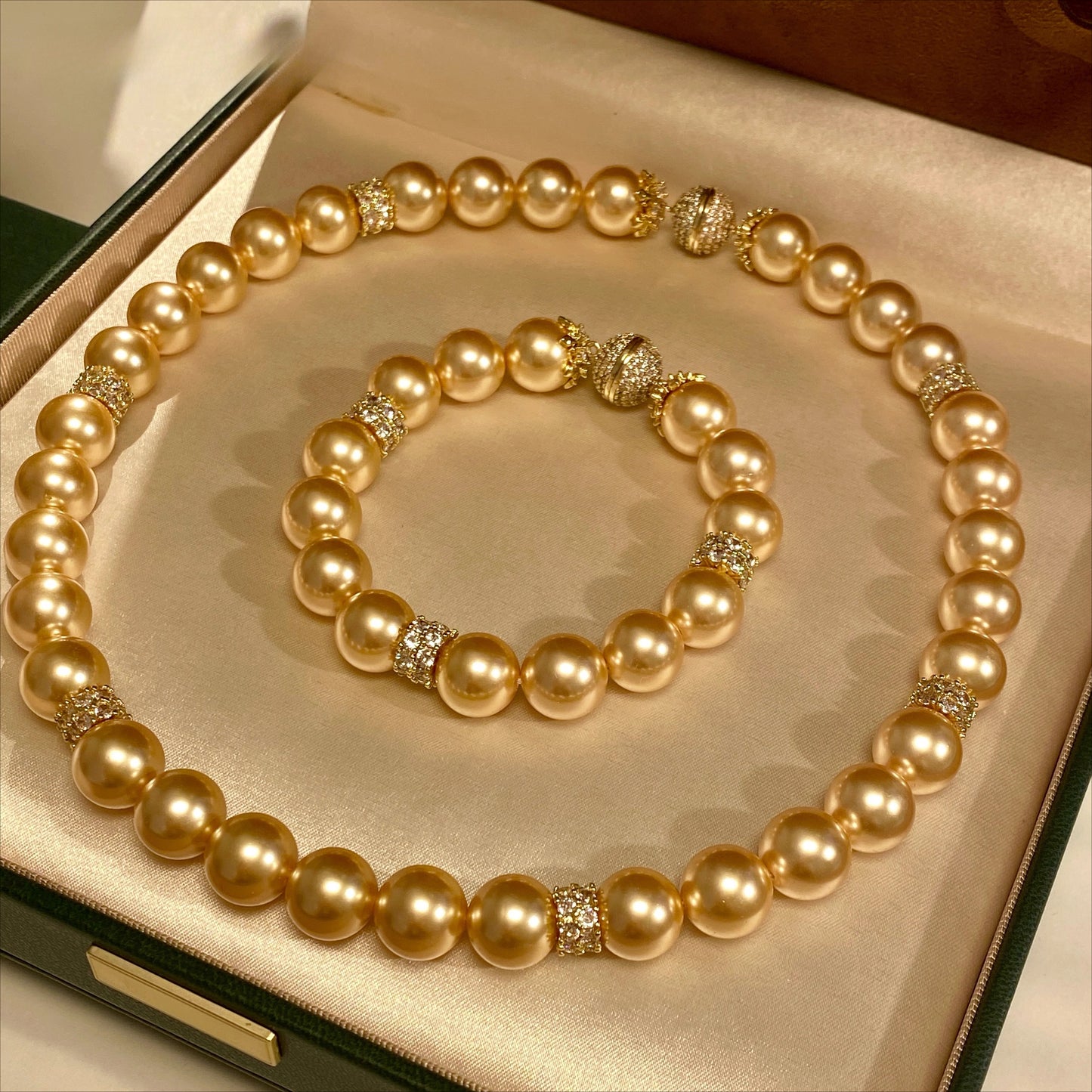 12mm Gold South Sea Pearl Bracelet - Luxury South Sea Pearls - Premium Collection