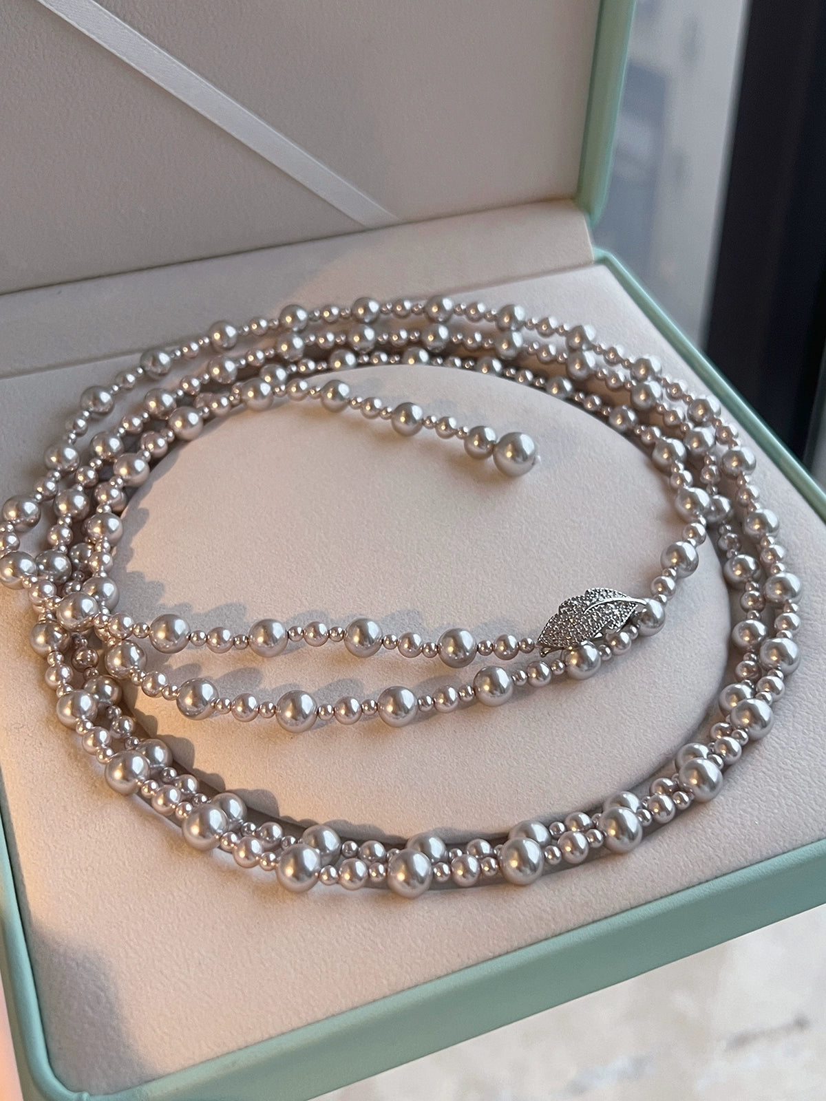 160cm Silver Leaf Pearl Necklace – Silver-Gray Long Sweater Chain, French Hepburn Style