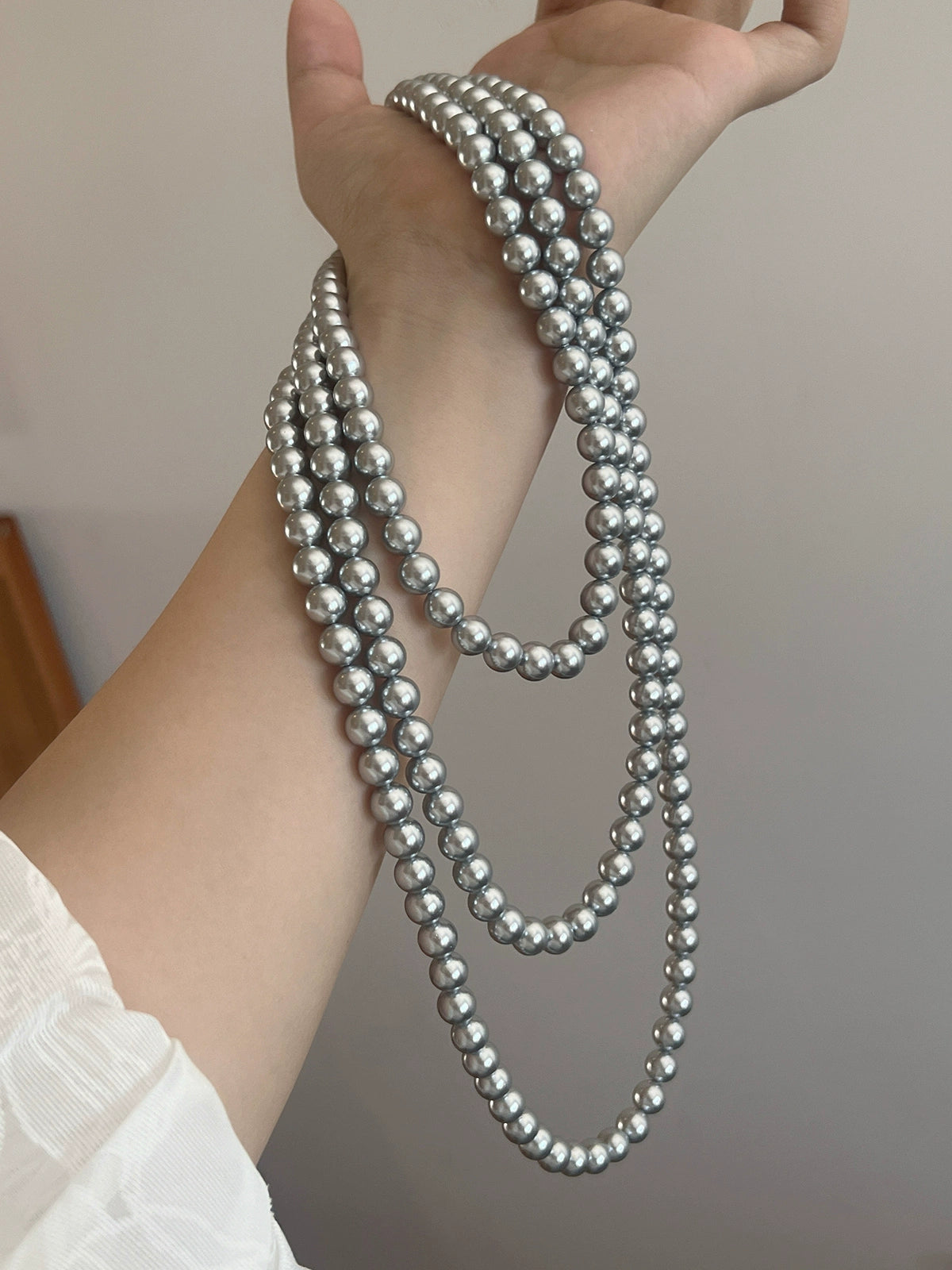 Maduo Hemp Gray Pearl Necklace – 10mm  Women's Sweater Chain, Stacked Neck Chain Accessories