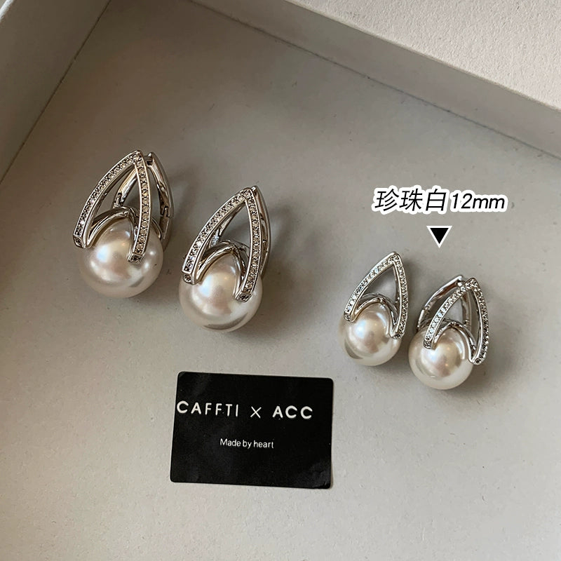 Gray Pearl Earrings for Women | 2025 New Light Luxury Design | Unique High-End Temperament Stud Earrings