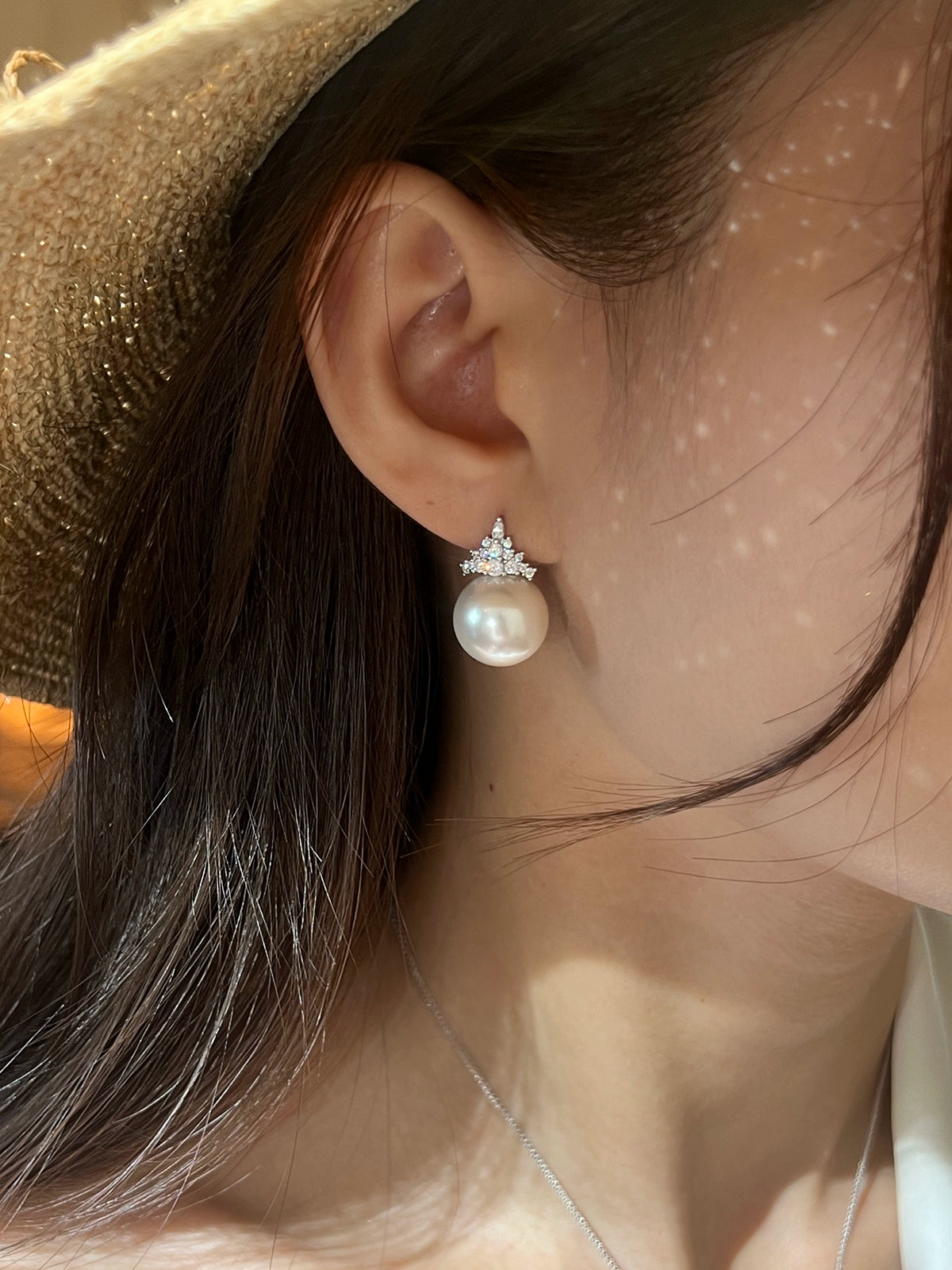 Snow Queen Pearl Stud Earrings | S925 Sterling Silver | 2025 New Trend | Light Luxury Niche Design | Premium Women's Earrings