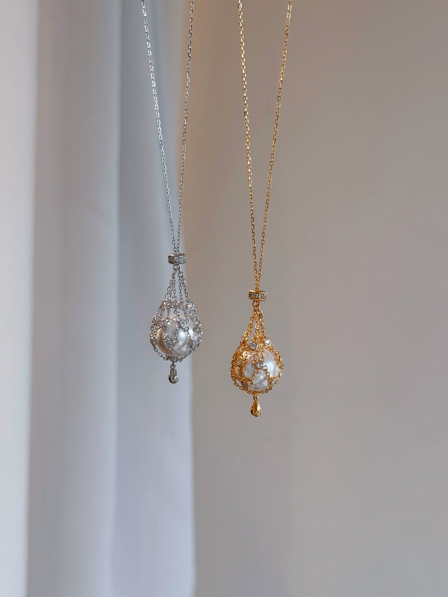 2025 New Autumn/Winter Women's S925 Sterling Silver Sweater Chain – Australian White Pearl Net Necklace, Light Luxury Niche Design