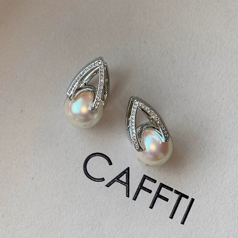 Gray Pearl Earrings for Women | 2025 New Light Luxury Design | Unique High-End Temperament Stud Earrings