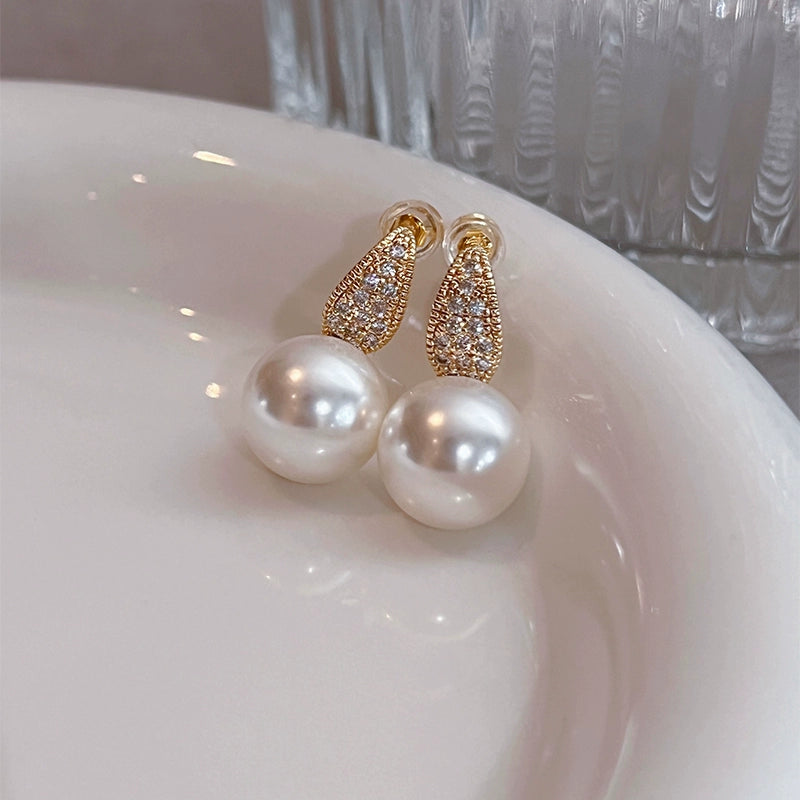 French Super Flash Australian White Pearl Stud Earrings | 12mm Retro Design | Explosive 2025 Trend | Diamond & Gold Light Luxury | Square/Round Face Fit