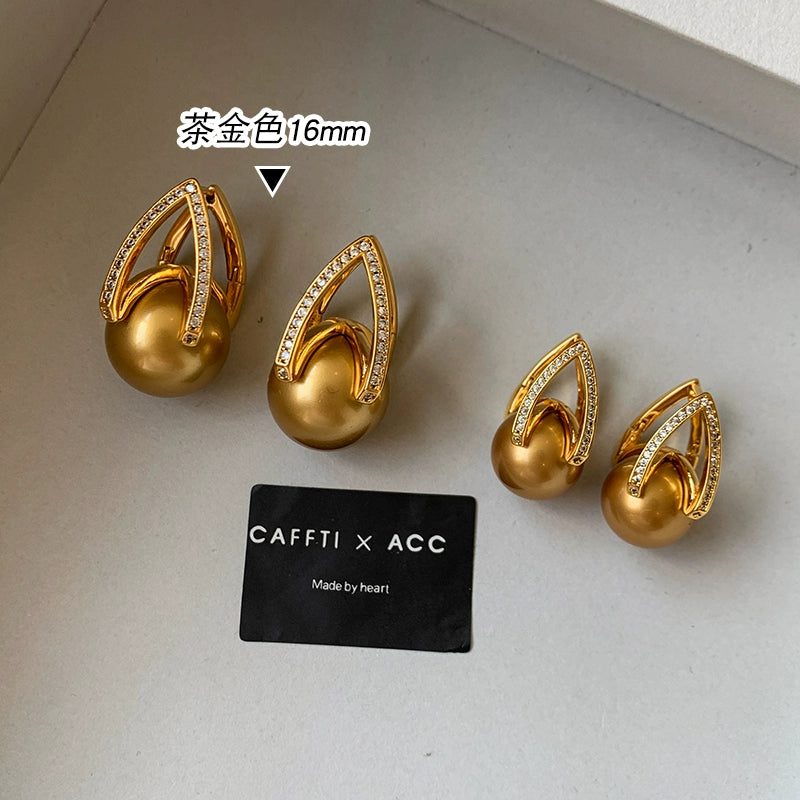 Gray Pearl Earrings for Women | 2025 New Light Luxury Design | Unique High-End Temperament Stud Earrings