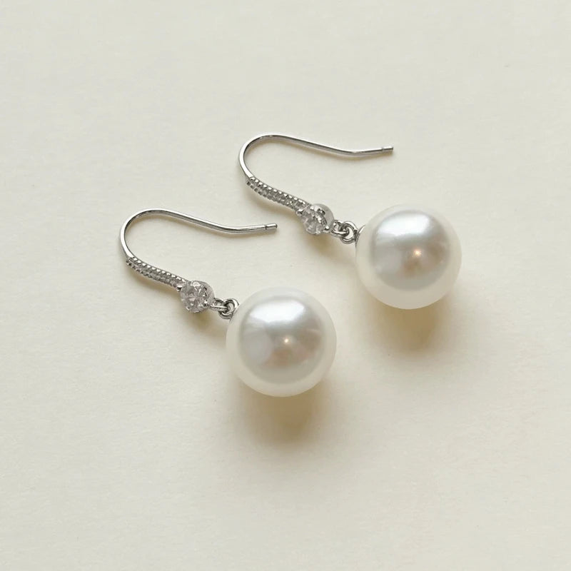 White shell bead small diamond ear hook, new minimalist earring, light luxury, niche high-end feeling