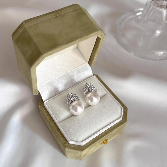 snow white shell pearl stud earrings for women, fashionable temperament stud earrings, a must for girls,  gifts, parties,