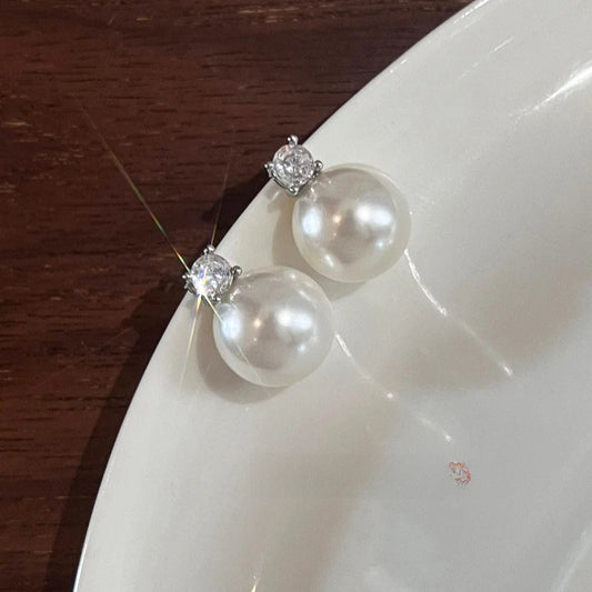 Princess Diana pearl stud earrings women's 2026 new temperament light luxury high-end earrings with diamonds Princess Aobai  she