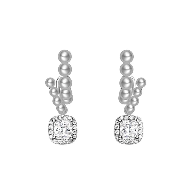 Elegant Curved Shell Pearl Clip-On Earrings with Sparkling Square Zircon – Timeless Silver-Tone Jewelry