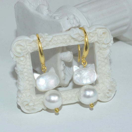 Cute Pet Cat Shaped Shell Bead Earrings, Earhook Pendants, Fashionable Earrings,  Exquisite Style, Suitable for  Dating