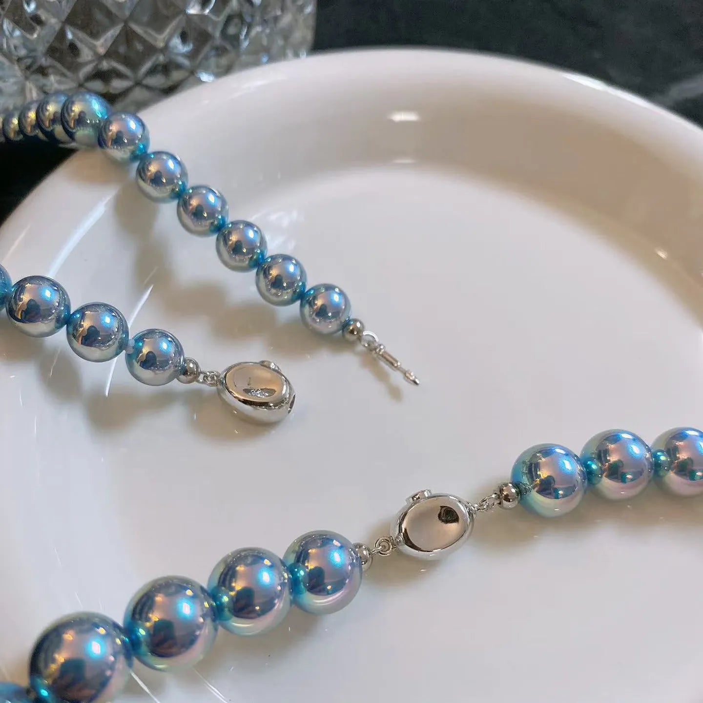 Classic king fried silver blue rose pearl necklace female comparable, candy clasp old money collarbone chain shell pearl