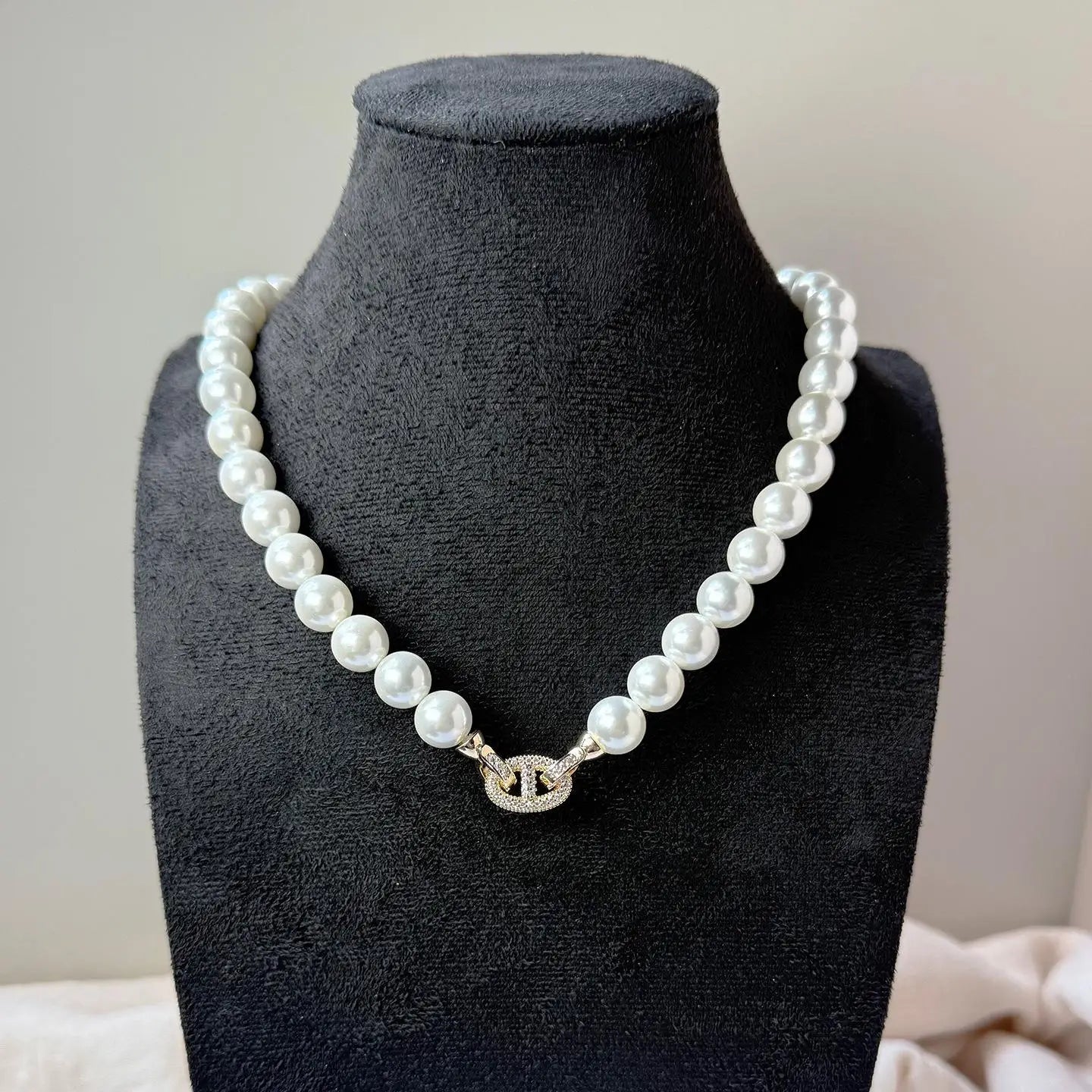 8mm pig nose shell pearl necklace clavicle chain necklace gold button 10mm 12mmshell pearl mother of pearl
