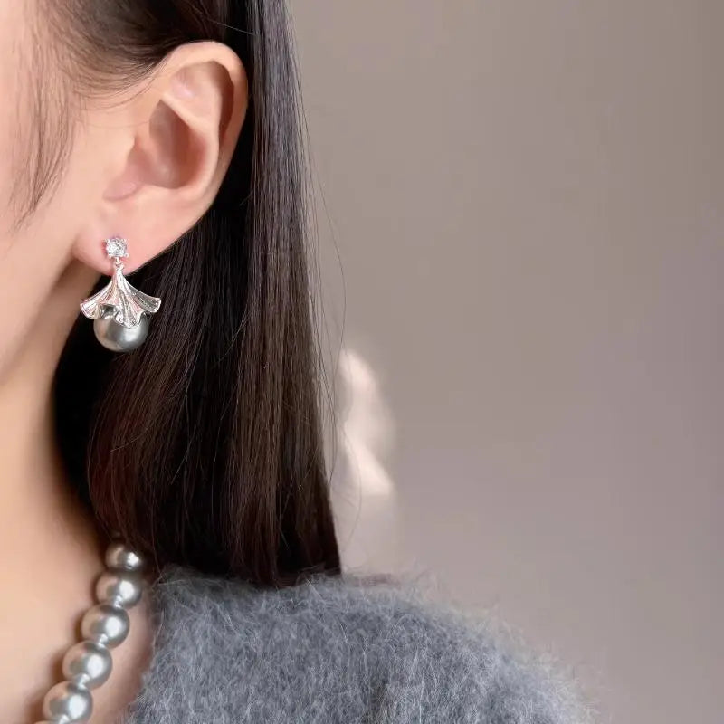 Lotus Leaf Umbrella Pearl Earrings White for Womenshell pearl mother of pearl jewelry