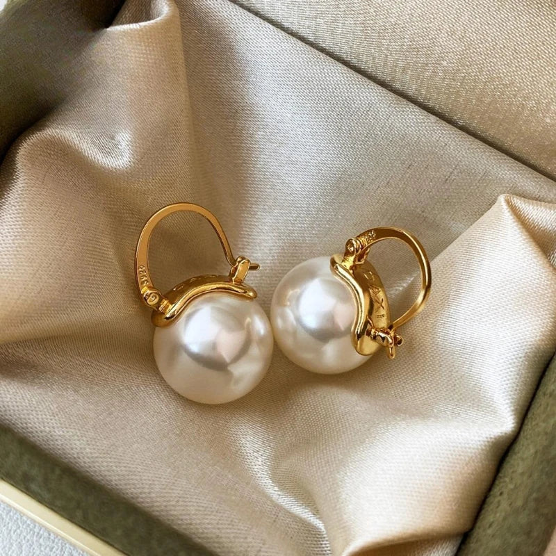 HOT Bucket shell Pearl Earrings, Premium Light Luxury  Teapot Ear Buckle · [Gold Bucket Ear Buckle] 14mm Cream White