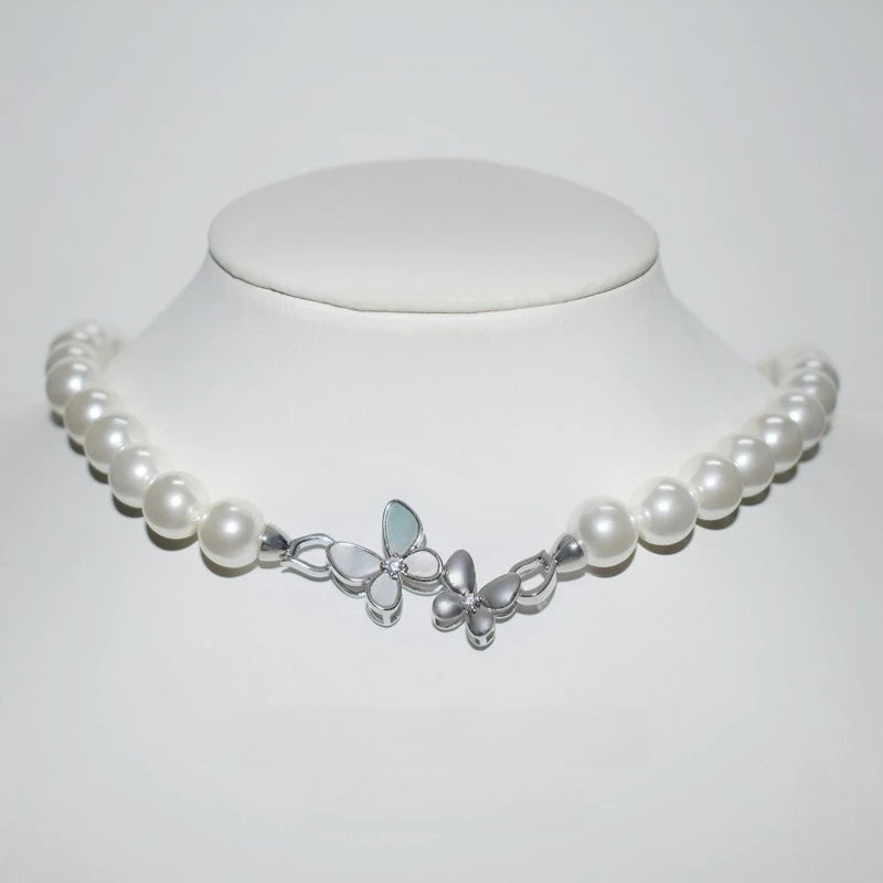 Butterfly Floral Clasp Pearl Necklace Women Gold Shell Pearl Choker Elegant Jewelry Gift
