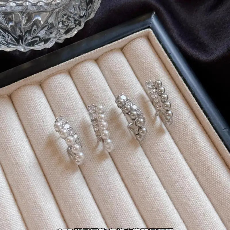 Elegant Double Layer Pearl Ear Crawlers for Women Luxury Zircon C-Shape Stud Earrings High-Sense Niche Design Piercing Jewelry
