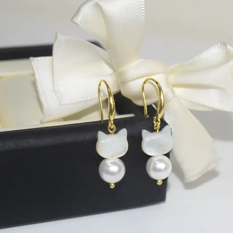 Cute Pet Cat Shaped Shell Bead Earrings, Earhook Pendants, Fashionable Earrings,  Exquisite Style, Suitable for  Dating