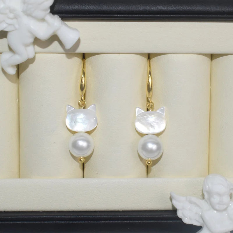 Cute Pet Cat Shaped Shell Bead Earrings, Earhook Pendants, Fashionable Earrings,  Exquisite Style, Suitable for  Dating