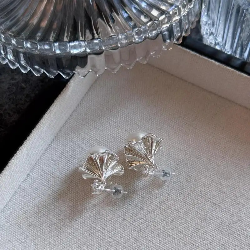 Lotus Leaf Umbrella Pearl Earrings White for Womenshell pearl mother of pearl jewelry
