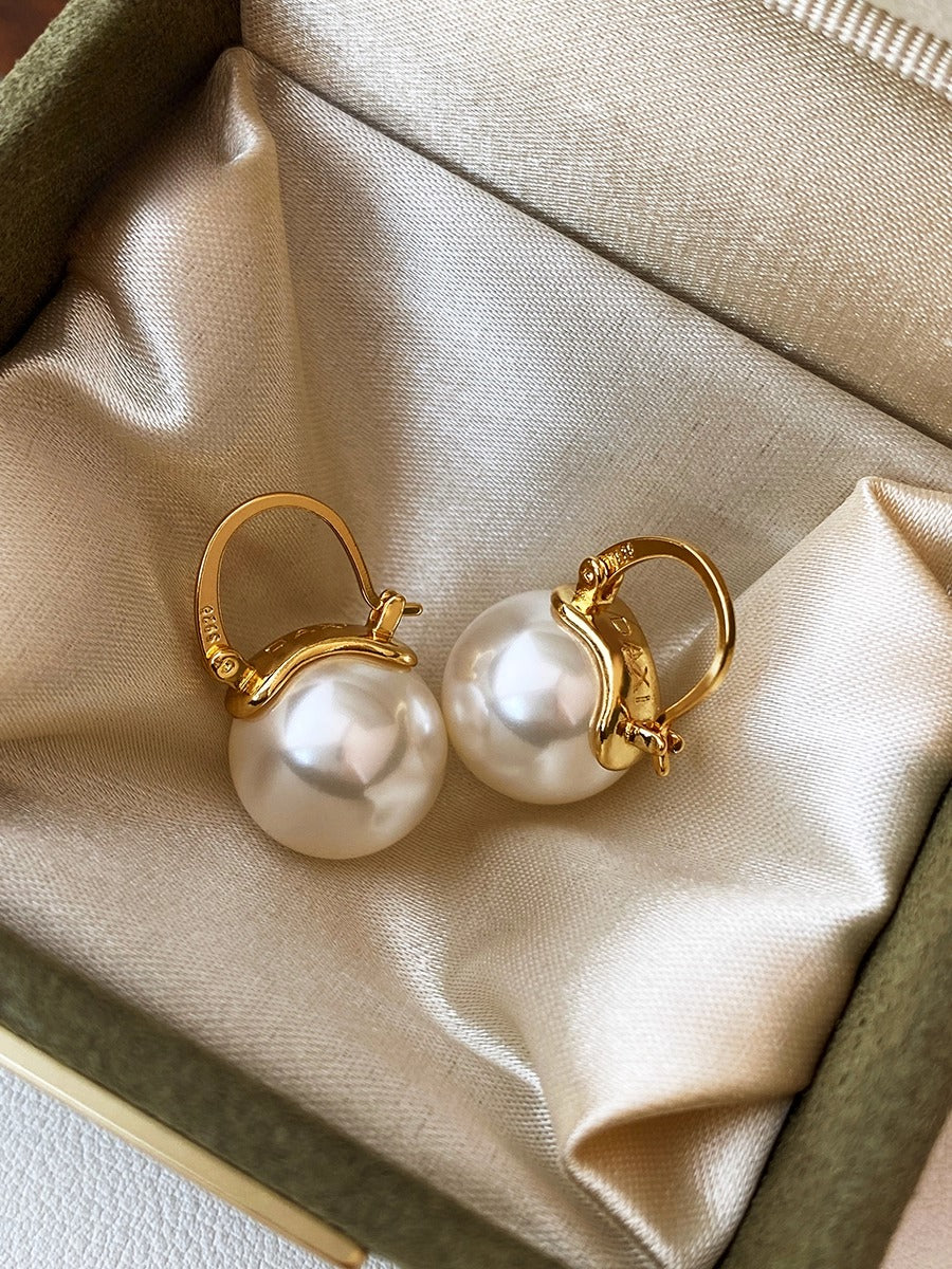 Bucket Pearl Oversized Earrings | S925 Silver Teapot Ear Buckle | High-End Light Luxury Design | Popular Women's Earrings