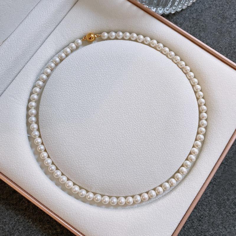 Australian white pearl necklace, celebrity gold ball magnetic buckle collarbone chain, suitable for graduation ceremonies, birthday gifts, Mother's Day gifts