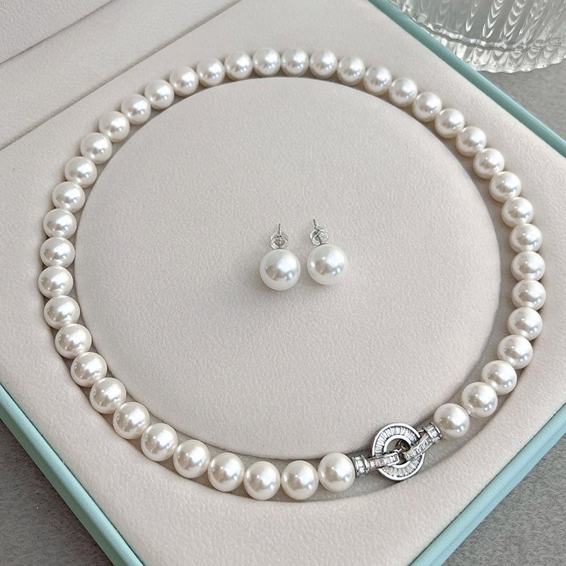 Ladies' set of white white dress necklace ladies 2025 new temperate frenzy luxury luxury gift gift graduation birthday gift suitable for mother's Day gift