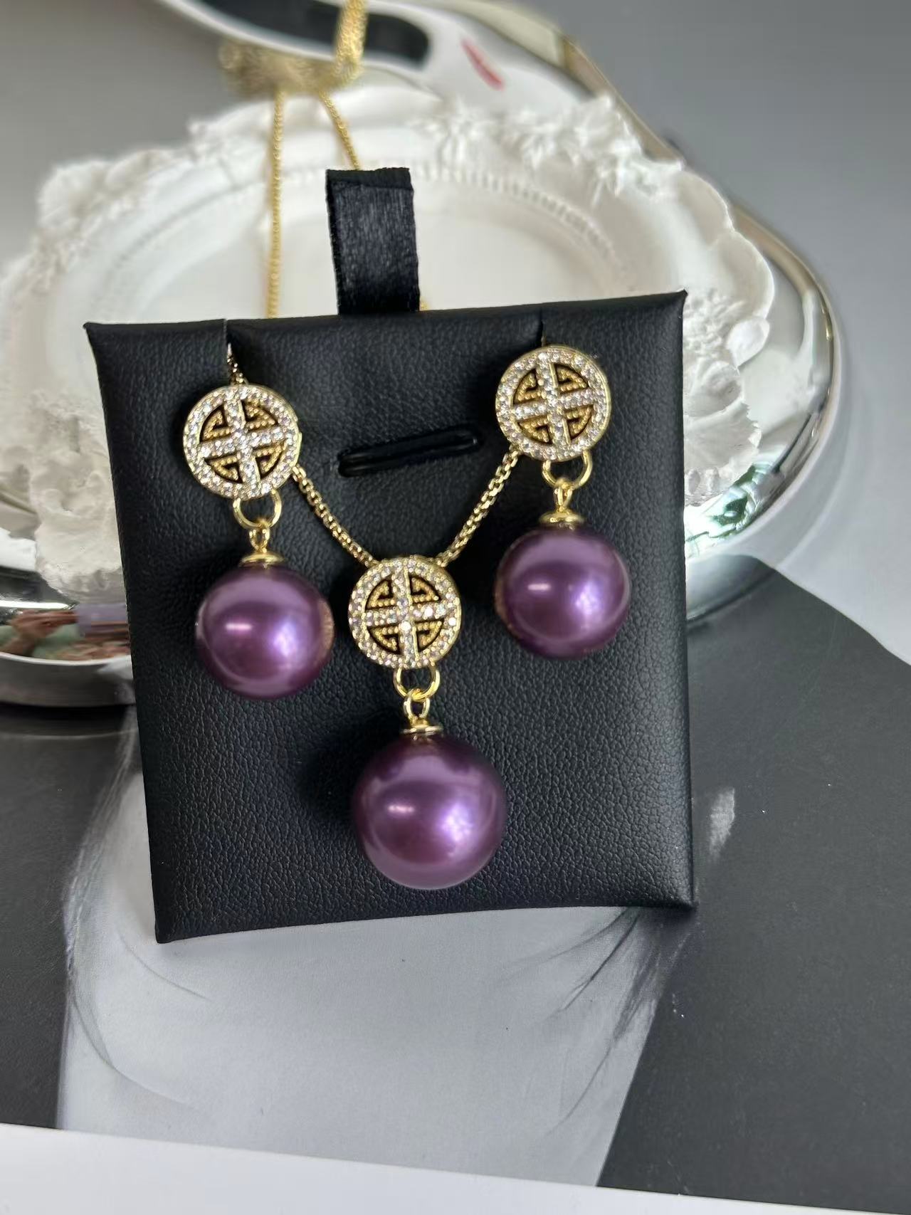shell pearl sets