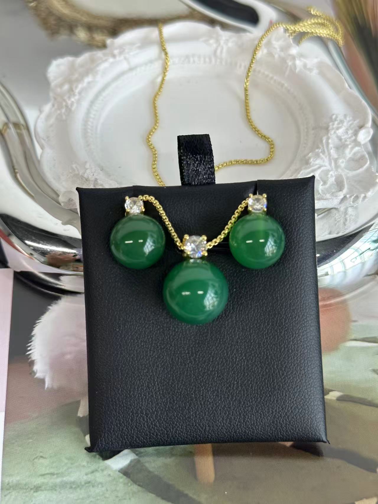 shell pearl sets