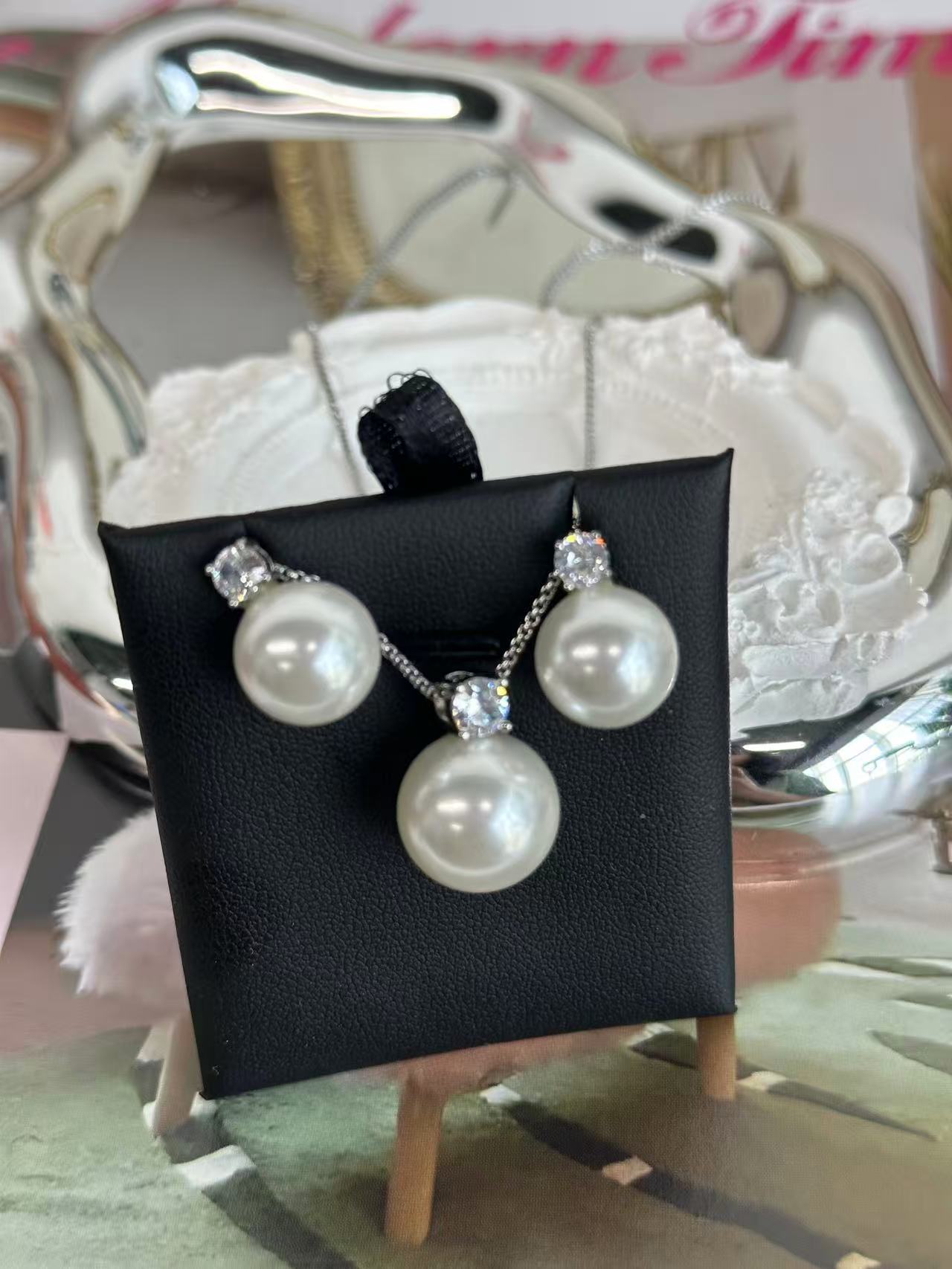 shell pearl sets