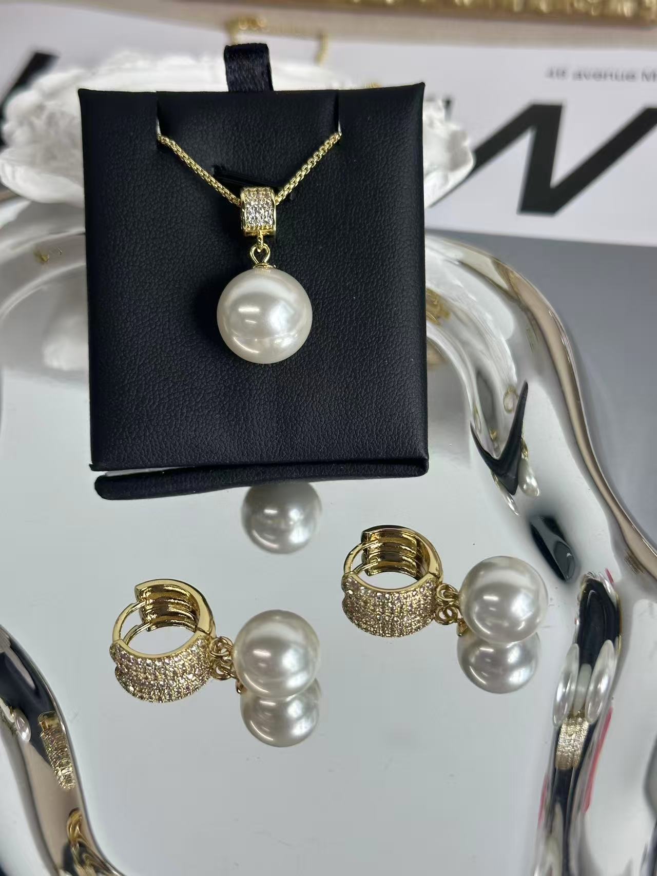 Elegant Shell Pearl Necklace & Earrings Set – Sterling Silver Plated Cubic Zirconia Jewelry Set for Women | Available in Multiple Colors
