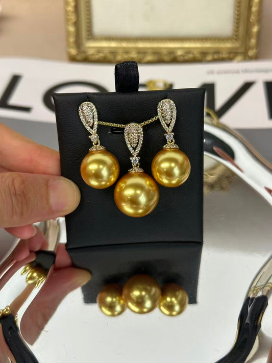 Luxury Shell Pearl Jewelry Set – CZ Pave Pendant Necklace & Drop Earrings | Elegant Wedding & Evening Jewelry
