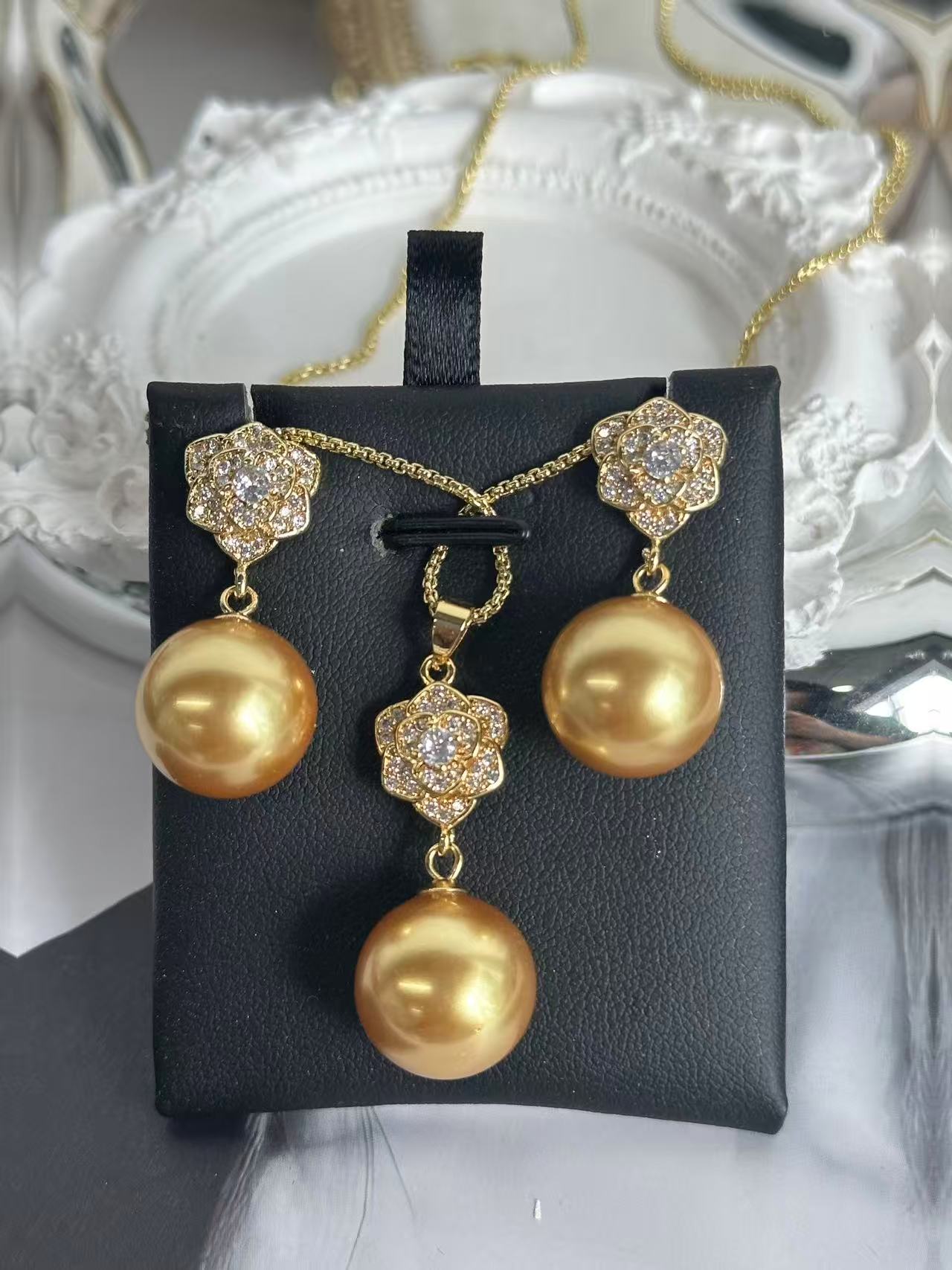 shell pearl sets