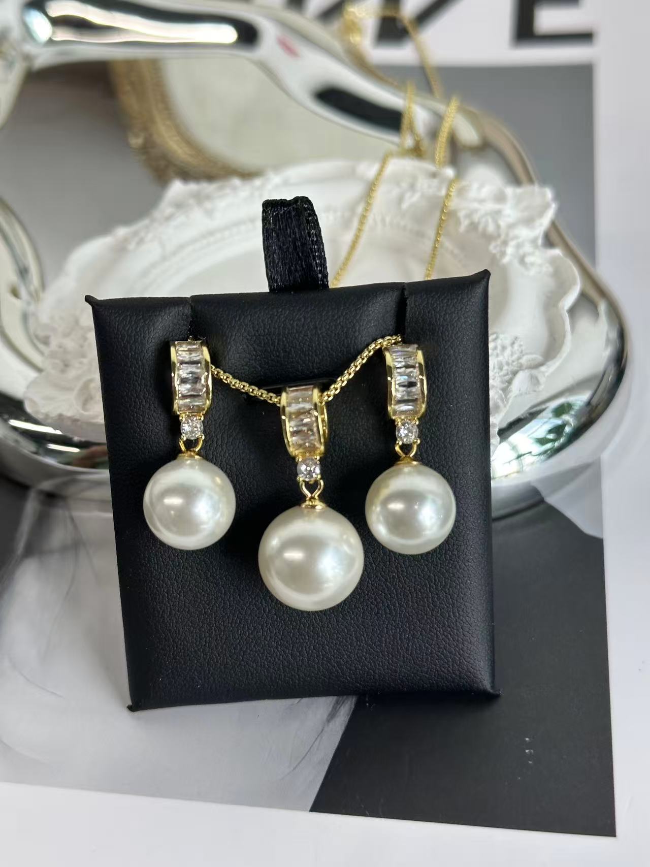 shell pearl sets