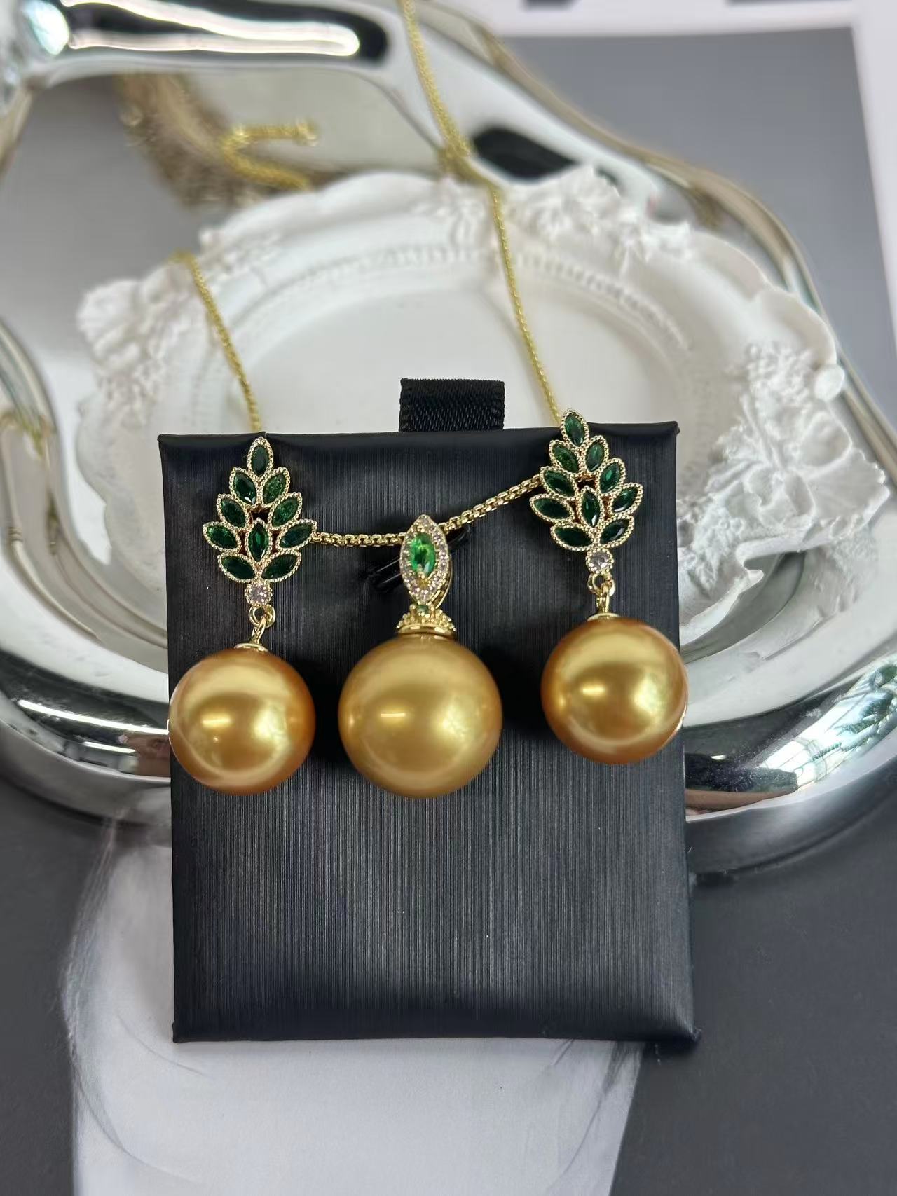 shell pearl sets
